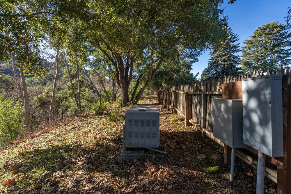 Detail Gallery Image 72 of 77 For 4100 Hecker Pass Rd, Gilroy,  CA 95020 - 2 Beds | 3 Baths