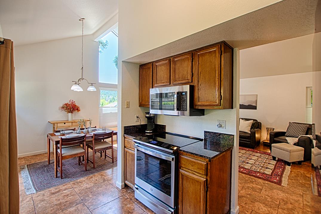 Detail Gallery Image 6 of 24 For 111 Bean Creek Rd #36,  Scotts Valley,  CA 95066 - 2 Beds | 2 Baths