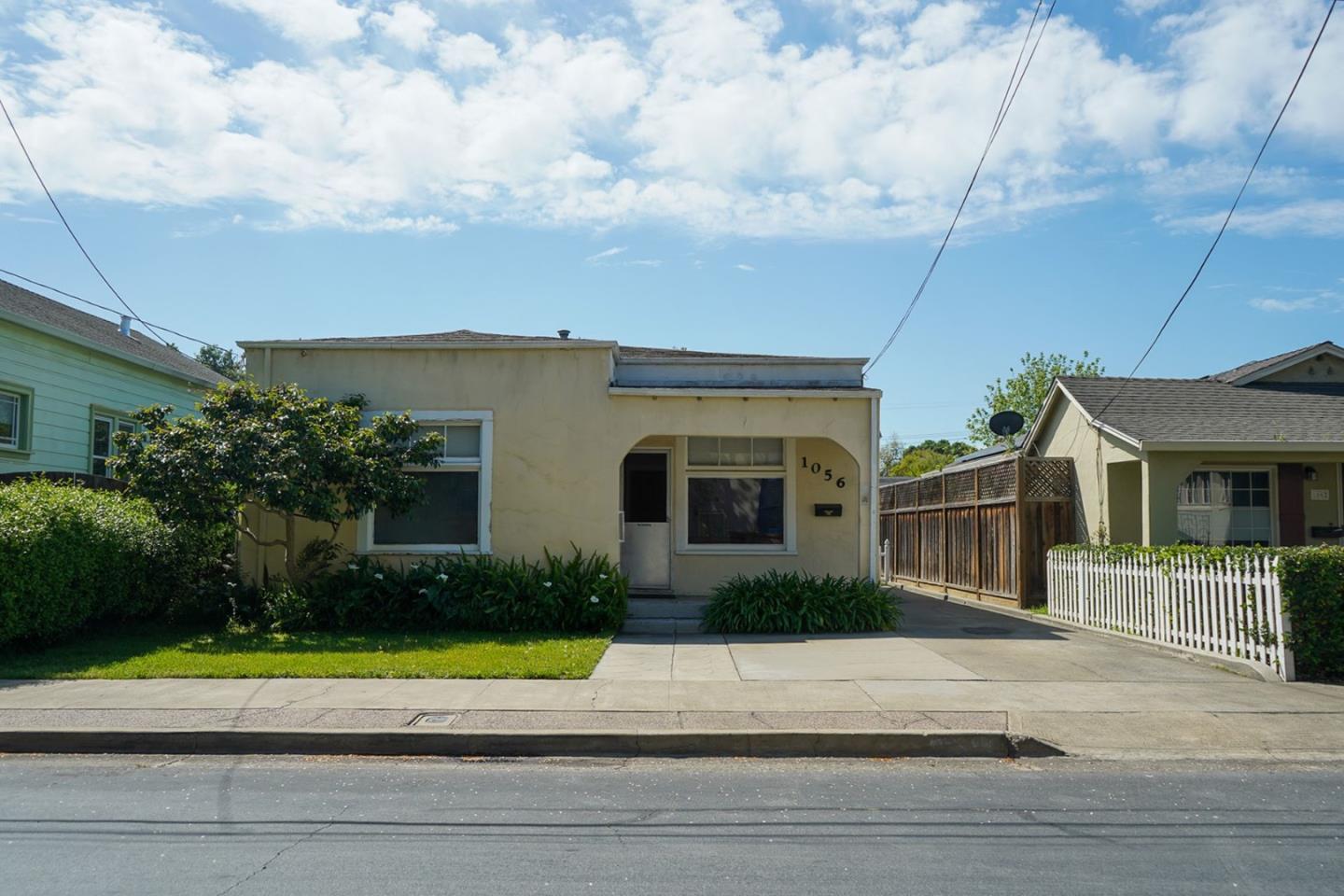 Detail Gallery Image 1 of 1 For 1056 W San Fernando St, San Jose,  CA 95126 - 3 Beds | 2 Baths