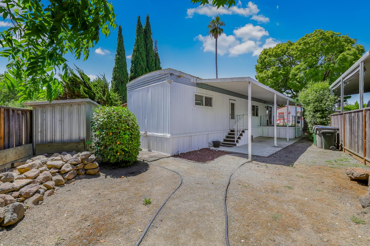 Detail Gallery Image 22 of 28 For 900 Golden Wheel Park Drive #32,  San Jose,  CA 95112 - 1 Beds | 1 Baths