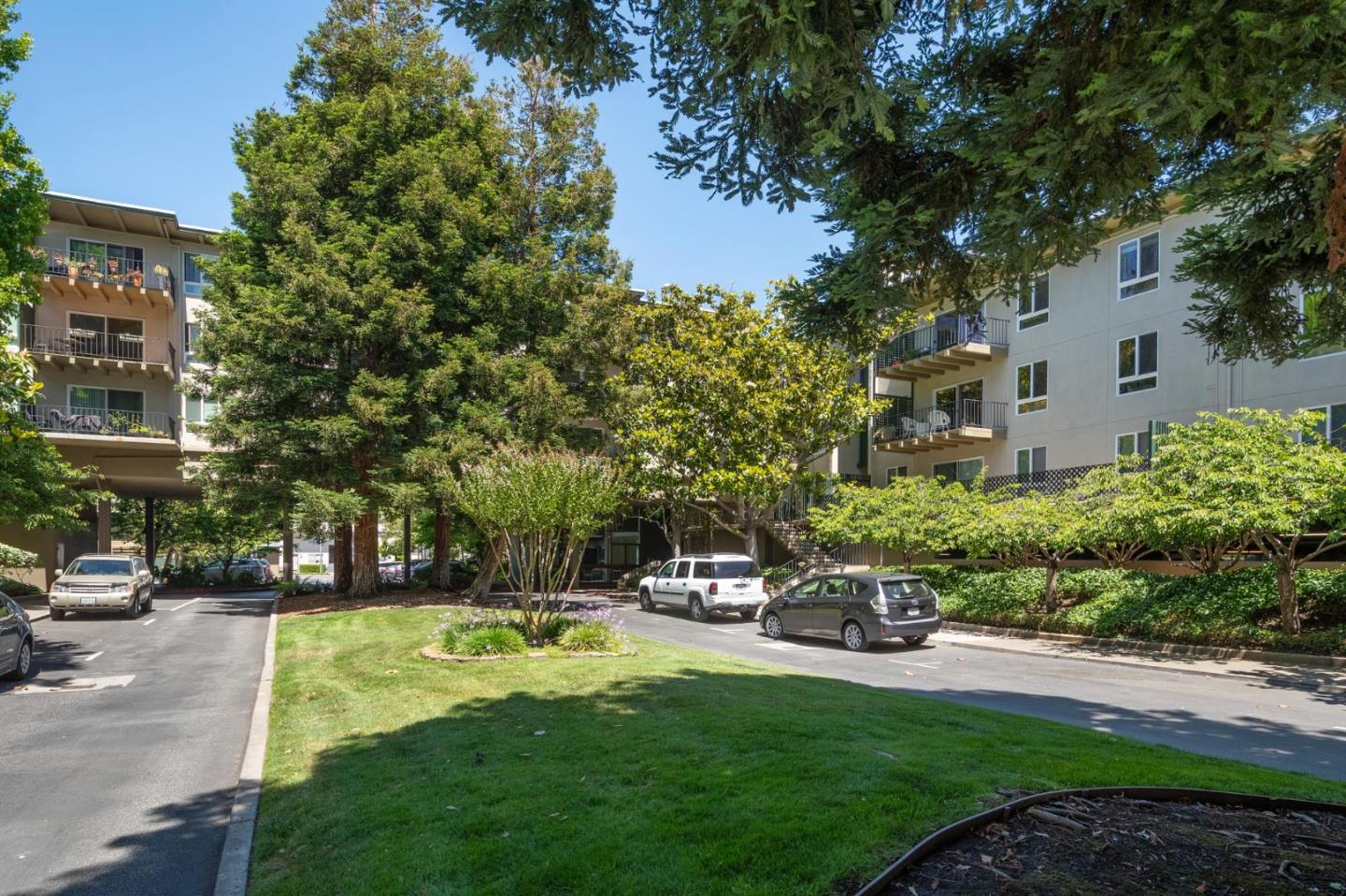 Detail Gallery Image 18 of 18 For 833 N Humboldt St #302,  San Mateo,  CA 94401 - 2 Beds | 1 Baths