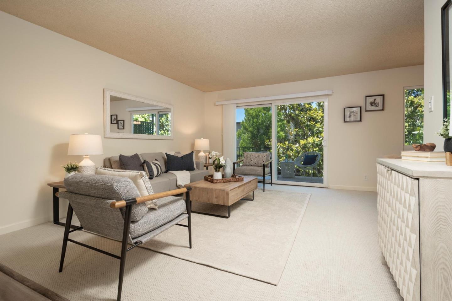 Detail Gallery Image 7 of 18 For 833 N Humboldt St #302,  San Mateo,  CA 94401 - 2 Beds | 1 Baths