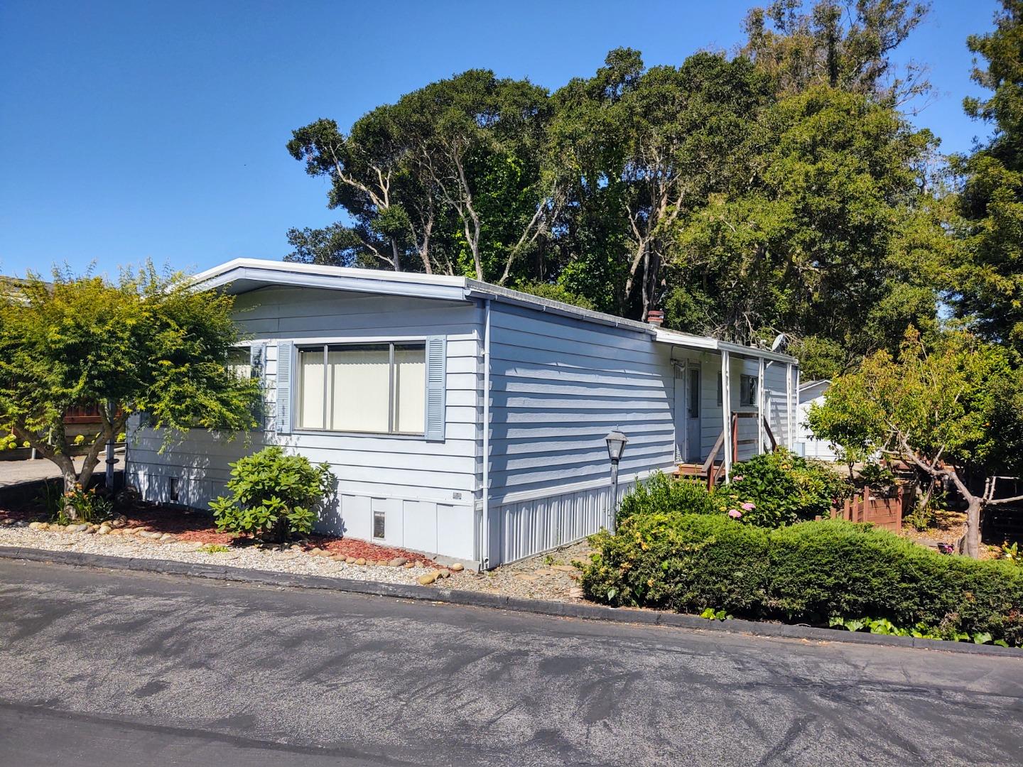 Detail Gallery Image 1 of 1 For 10 Pepperwood Way #10,  Soquel,  CA 95073 - 2 Beds | 2 Baths