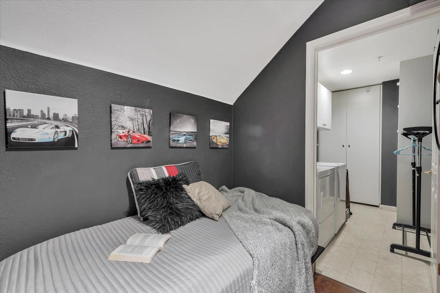 Detail Gallery Image 33 of 47 For 314 Mullinix Way, San Jose,  CA 95136 - 3 Beds | 2/1 Baths