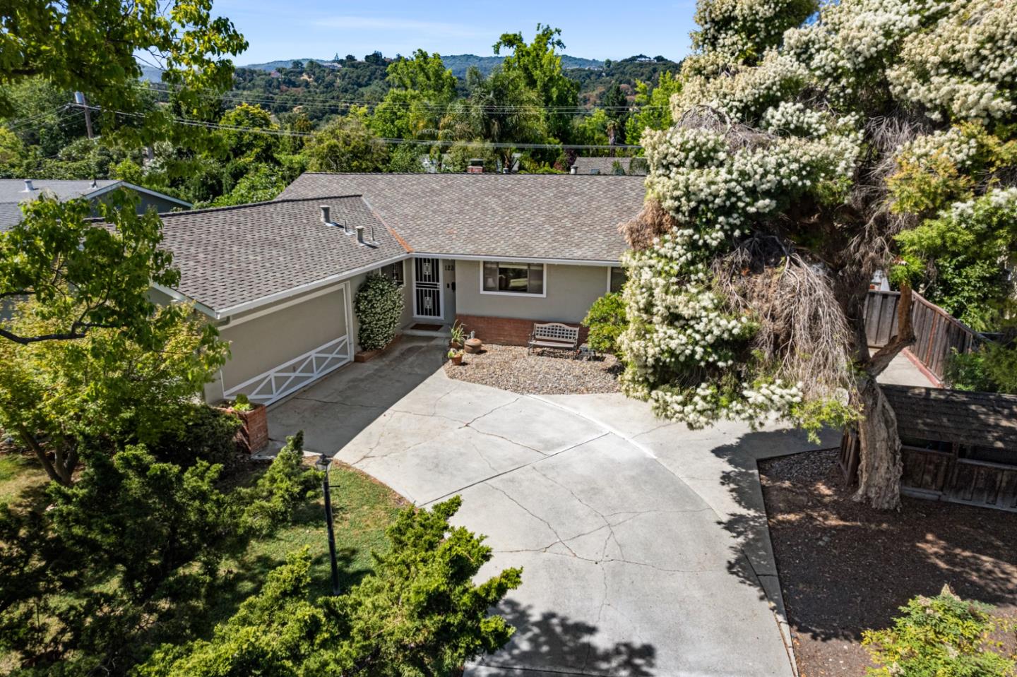 Detail Gallery Image 38 of 43 For 123 Belwood  Gateway Dr, Los Gatos,  CA 95032 - 3 Beds | 2 Baths