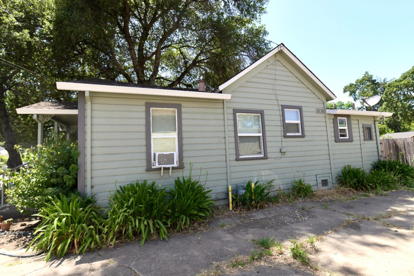 Detail Gallery Image 10 of 14 For 715 Tupper St, Santa Rosa,  CA 95404 - 2 Beds | 1 Baths