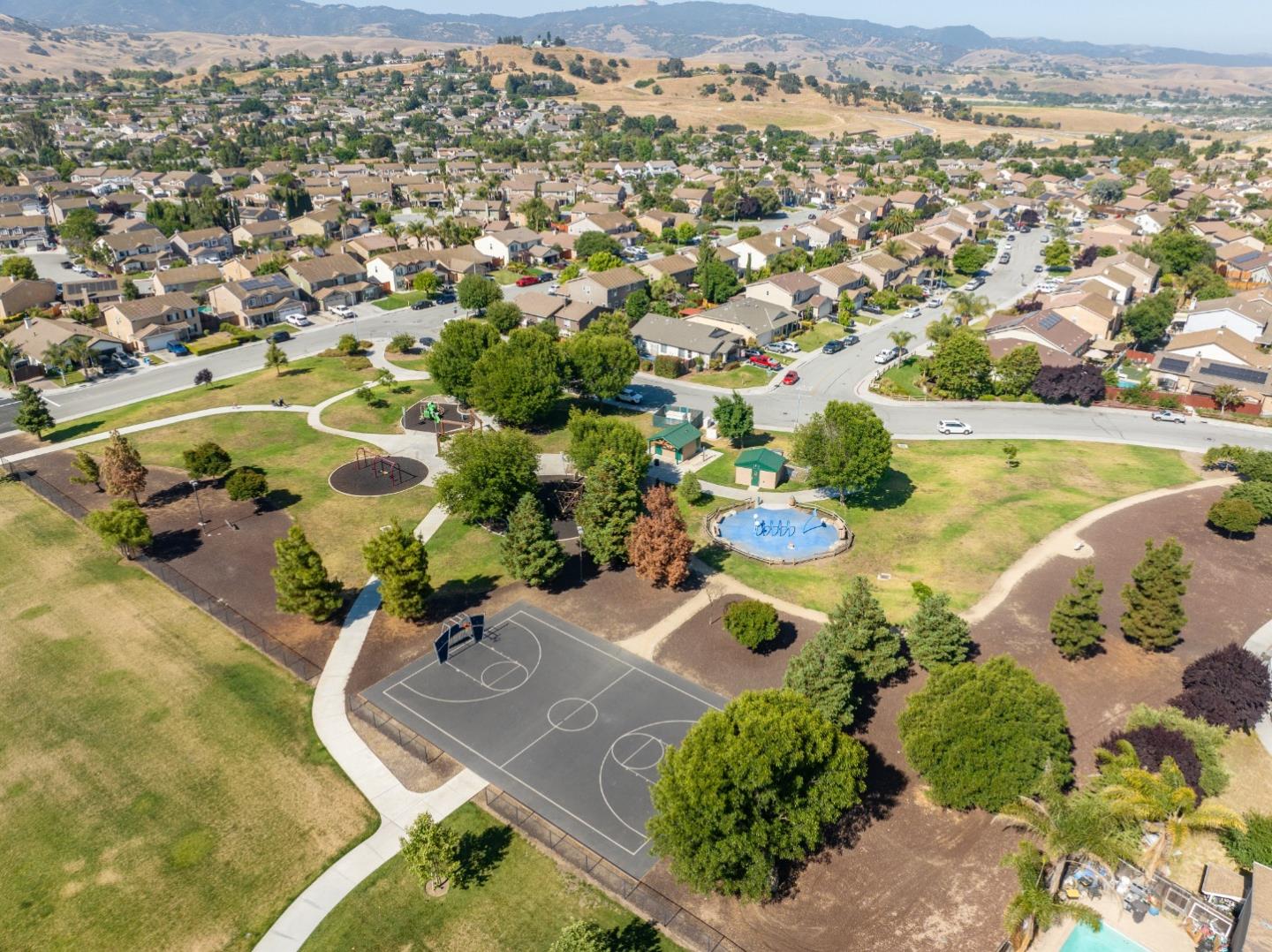 Detail Gallery Image 36 of 36 For 2770 Jackson Dr, Hollister,  CA 95023 - 4 Beds | 2/1 Baths