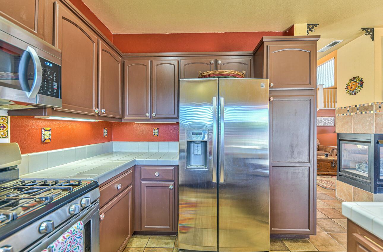 Detail Gallery Image 16 of 38 For 18193 Stonegate Ct, Salinas,  CA 93908 - 3 Beds | 2/1 Baths