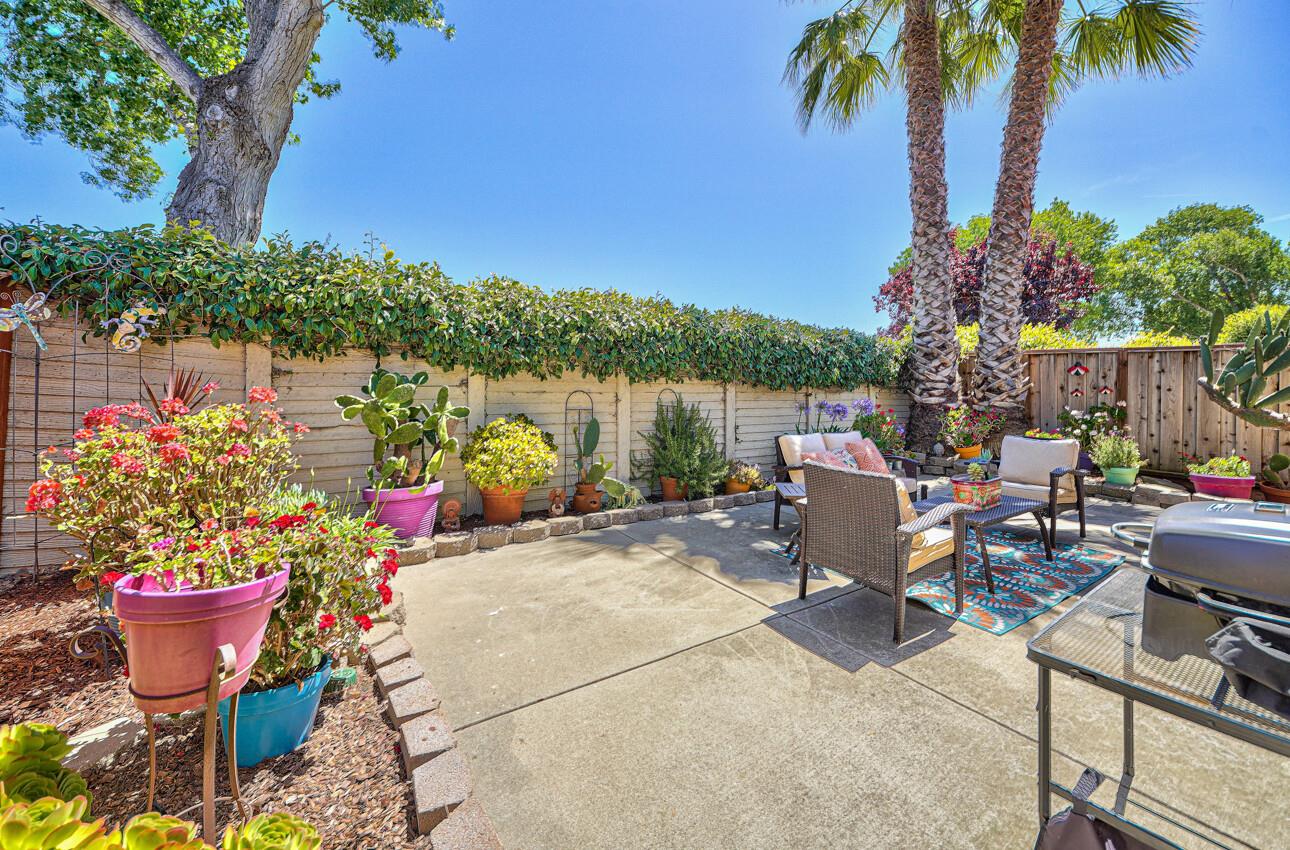 Detail Gallery Image 19 of 38 For 18193 Stonegate Ct, Salinas,  CA 93908 - 3 Beds | 2/1 Baths