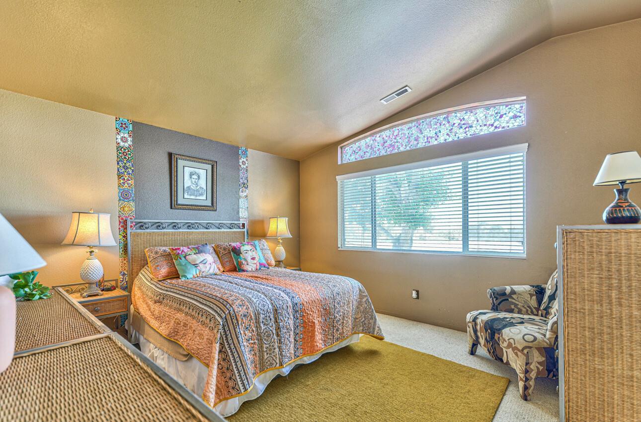 Detail Gallery Image 25 of 38 For 18193 Stonegate Ct, Salinas,  CA 93908 - 3 Beds | 2/1 Baths