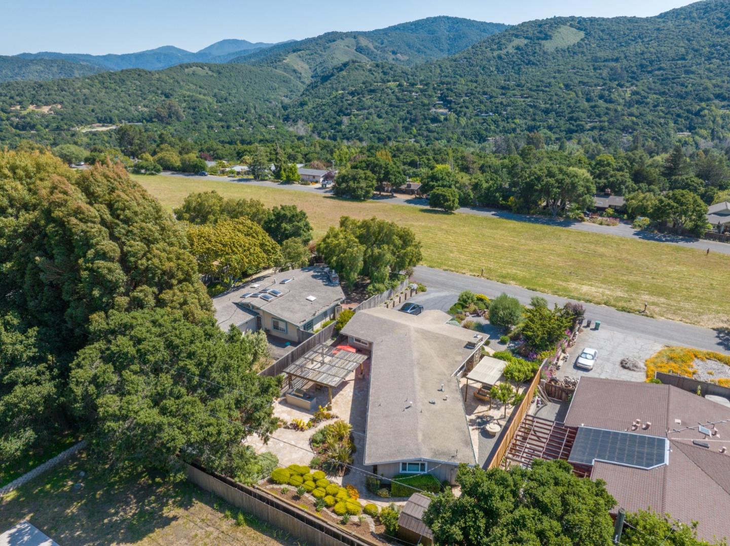 Detail Gallery Image 31 of 32 For 35 Lilac Ln, Carmel Valley,  CA 93924 - 3 Beds | 2 Baths