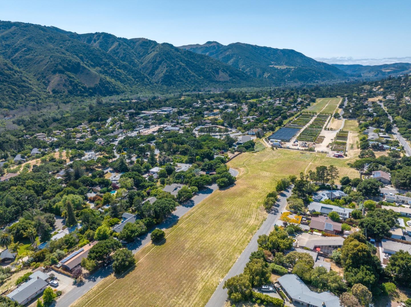 Detail Gallery Image 32 of 32 For 35 Lilac Ln, Carmel Valley,  CA 93924 - 3 Beds | 2 Baths