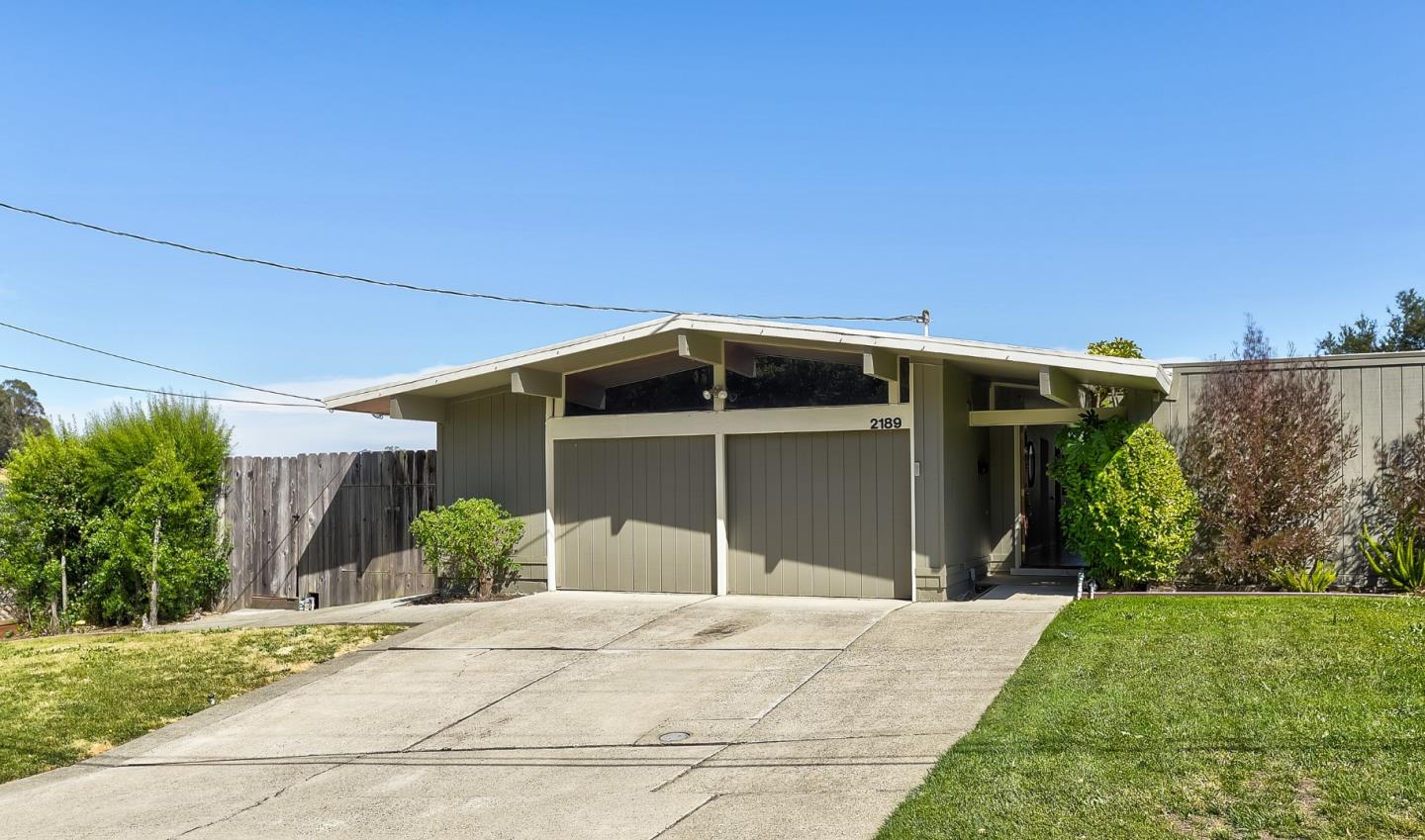 Detail Gallery Image 1 of 1 For 2189 Cobblehill Pl, San Mateo,  CA 94402 - 4 Beds | 2 Baths