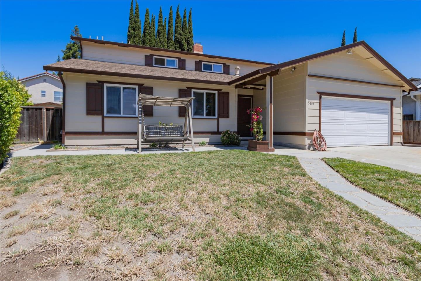 Detail Gallery Image 1 of 1 For 5690 Taconic Ct, San Jose,  CA 95123 - 5 Beds | 3 Baths