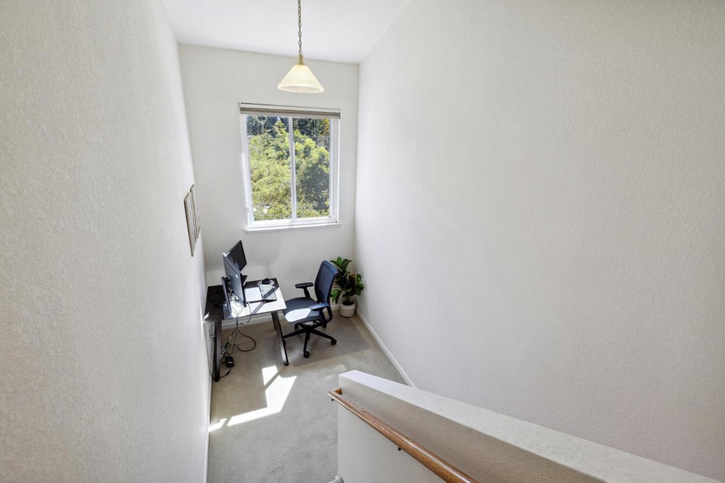 Detail Gallery Image 31 of 50 For 10 E Court Ln, Foster City,  CA 94404 - 2 Beds | 2/1 Baths