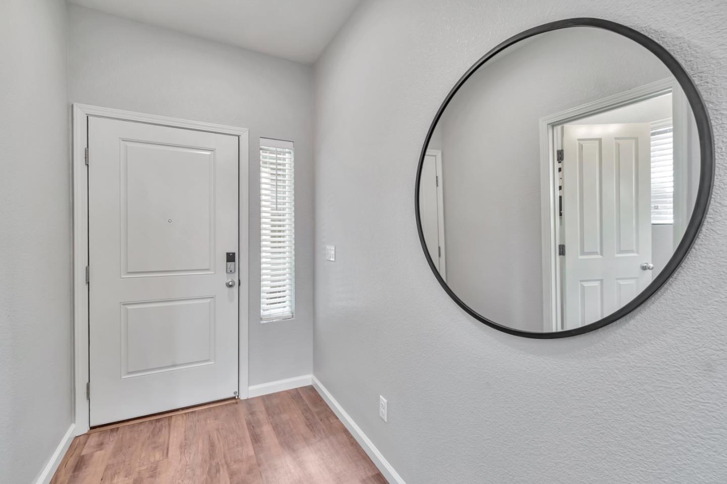 Detail Gallery Image 5 of 50 For 7096 Corvus Cir, Roseville,  CA 95747 - 3 Beds | 2/1 Baths