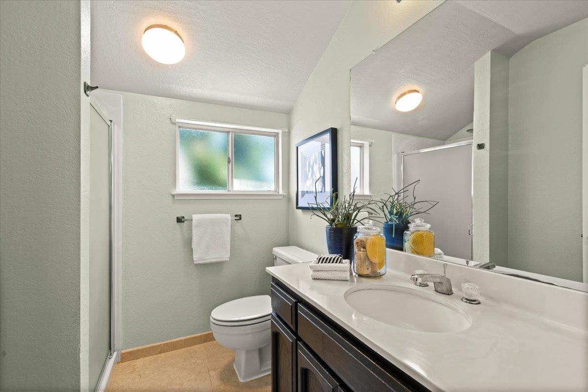 Detail Gallery Image 21 of 42 For 56 Holmes Dr, San Jose,  CA 95127 - 3 Beds | 2/1 Baths