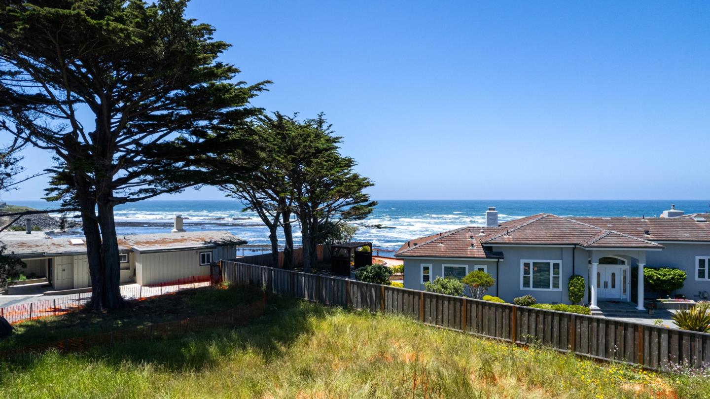 Detail Gallery Image 7 of 16 For 155 155 Reef Point Rd, Moss Beach,  CA 94038 - – Beds | – Baths