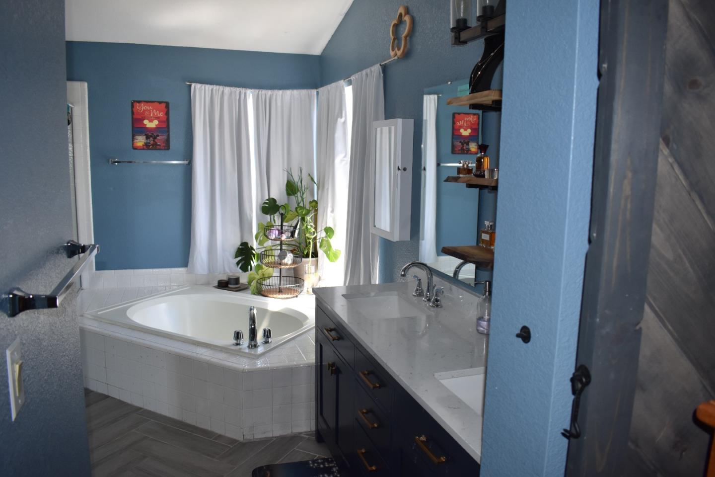 Detail Gallery Image 20 of 31 For 2212 Thurton Dr, Roseville,  CA 95747 - 4 Beds | 2/1 Baths