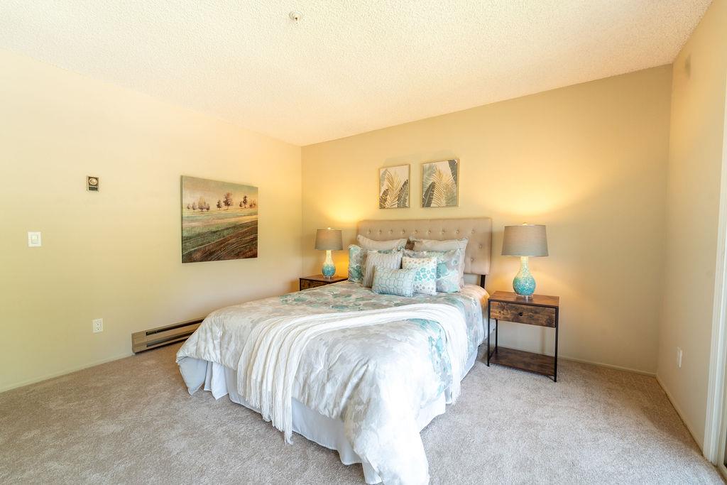 Detail Gallery Image 21 of 44 For 1005 Golf Course Dr, Rohnert Park,  CA 94928 - 2 Beds | 1/1 Baths
