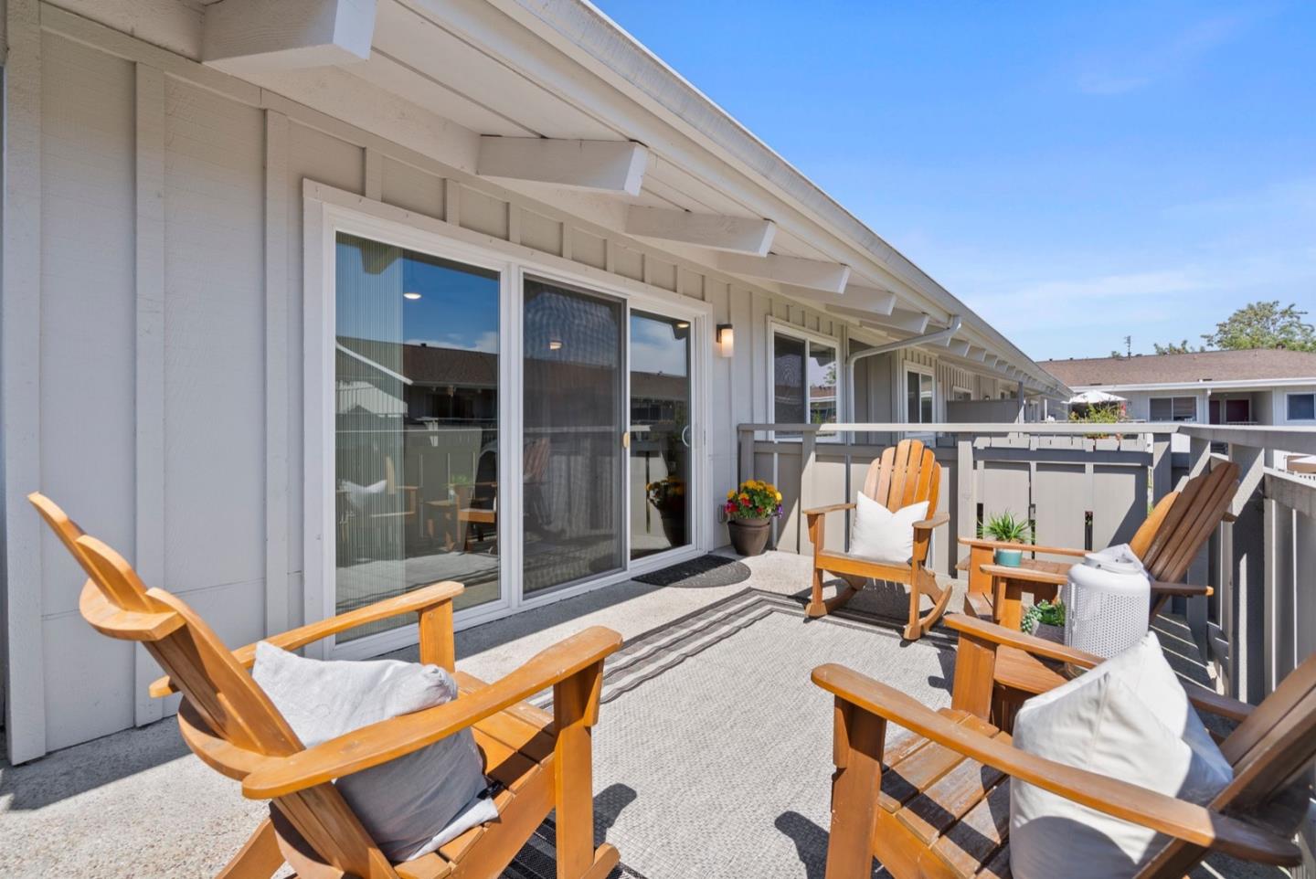 Detail Gallery Image 14 of 31 For 255 S Rengstorff Ave #52,  Mountain View,  CA 94040 - 3 Beds | 2 Baths