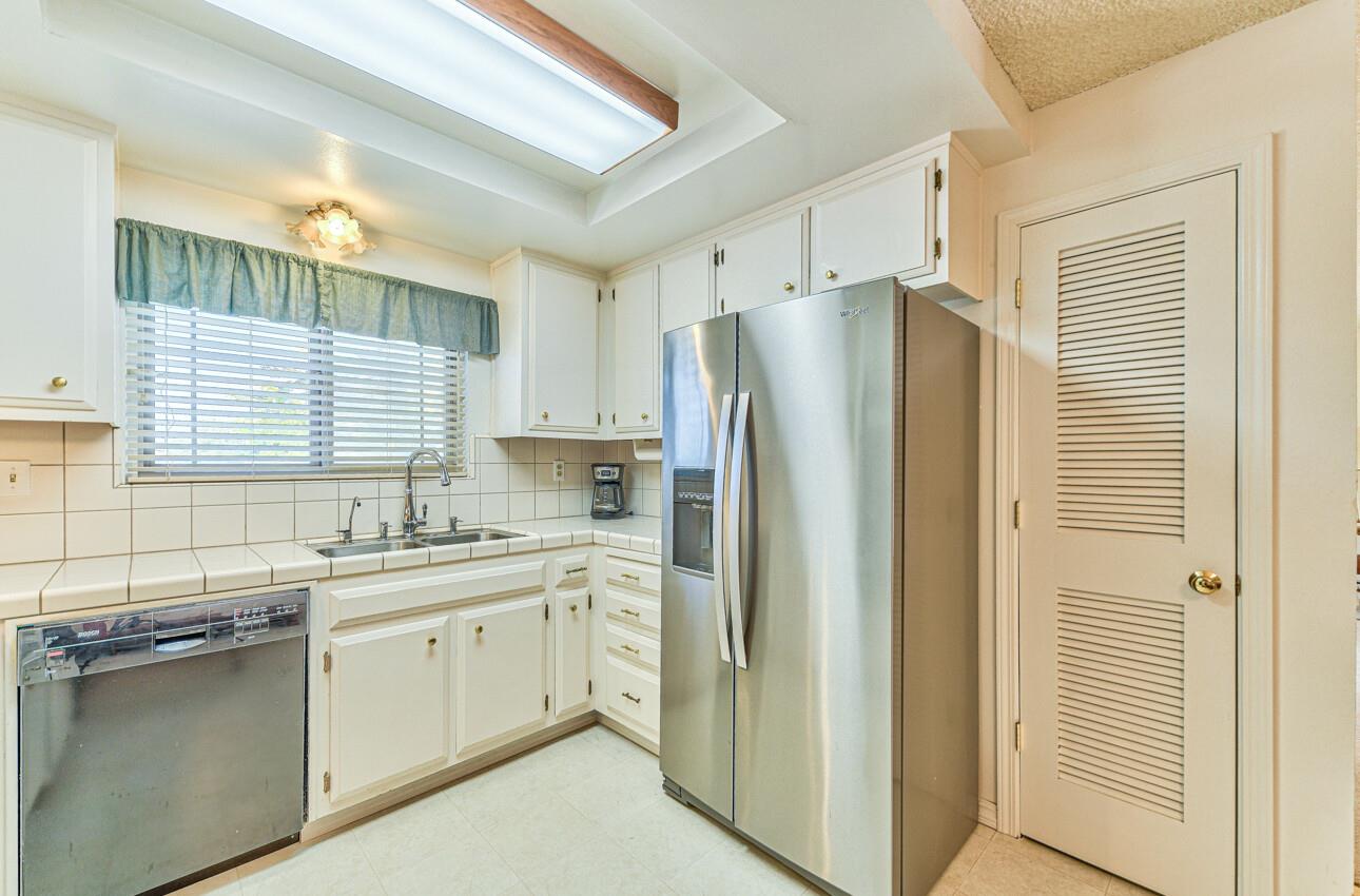 326 Parson Cir, Marina, CA 93933 photo 18