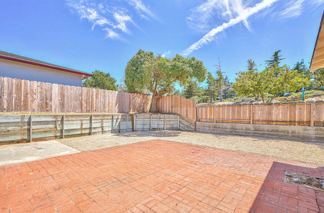 Detail Gallery Image 23 of 38 For 326 Parson Cir, Marina,  CA 93933 - 4 Beds | 2 Baths