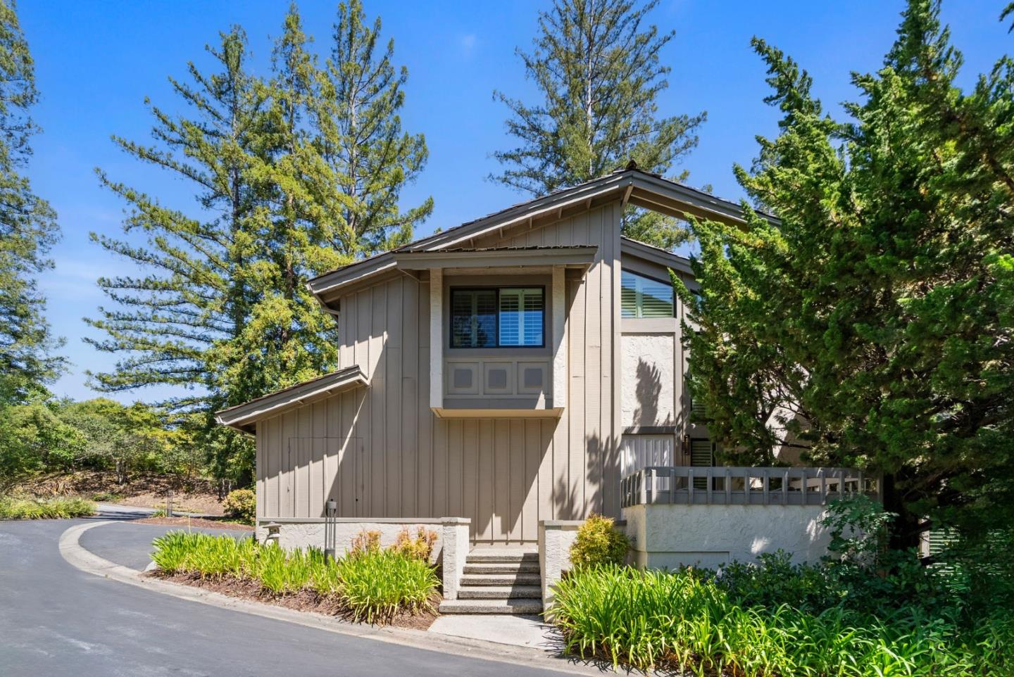 Detail Gallery Image 1 of 1 For 440 Sand Hill Cir, Menlo Park,  CA 94025 - 3 Beds | 2/1 Baths