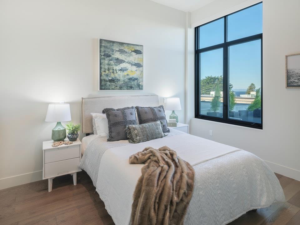Detail Gallery Image 10 of 14 For 542 Lighthouse Ave #301,  Pacific Grove,  CA 93950 - 2 Beds | 2/1 Baths
