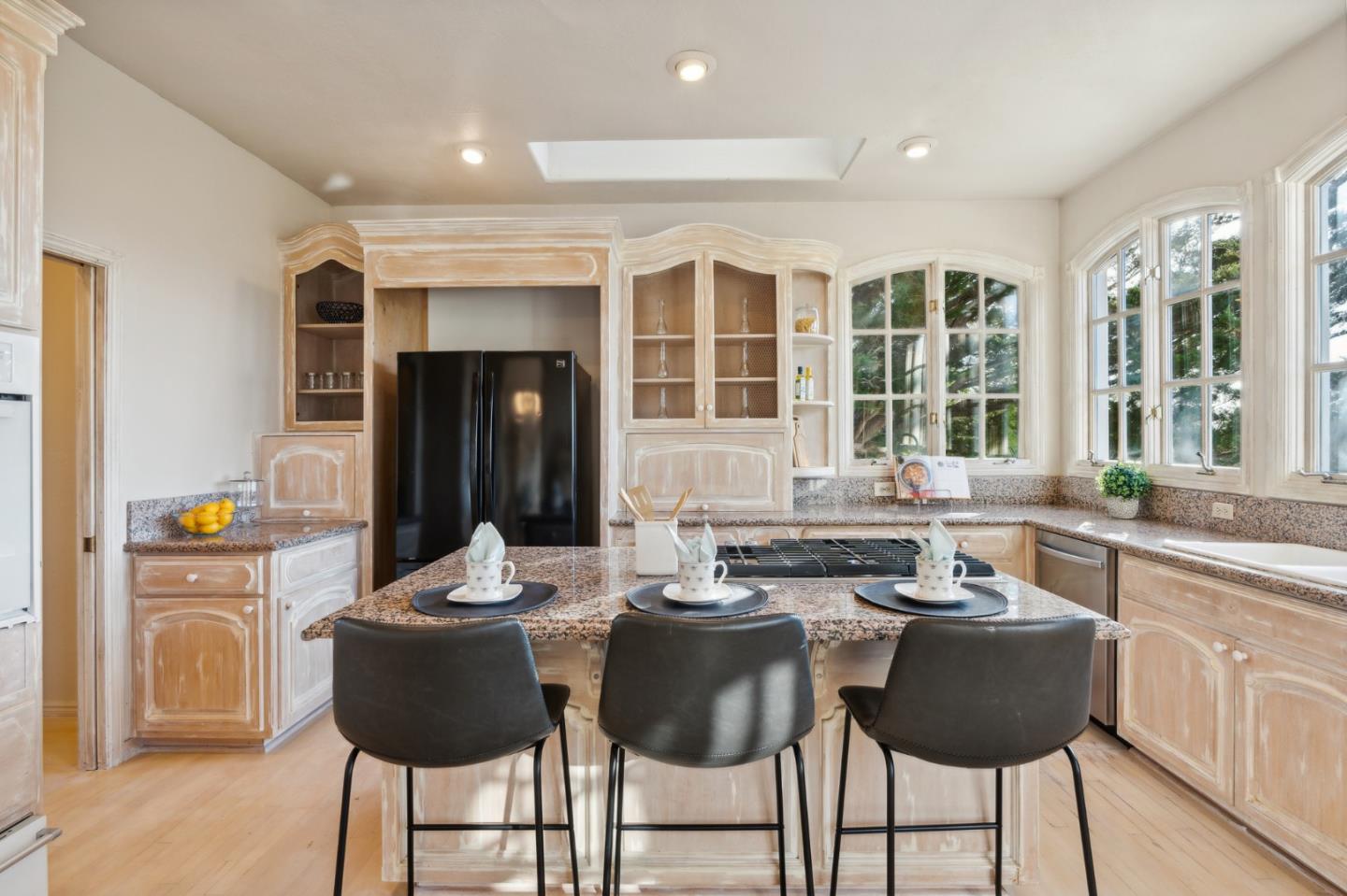 Detail Gallery Image 16 of 55 For 112 Sunset Ter, Scotts Valley,  CA 95066 - 4 Beds | 3/1 Baths