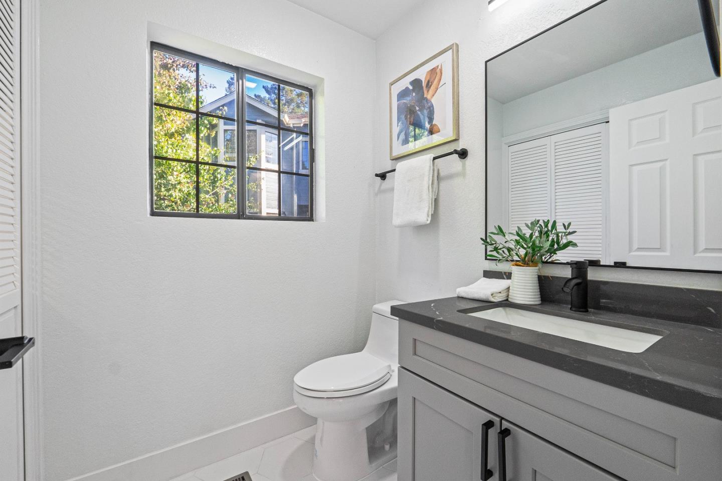 Detail Gallery Image 29 of 33 For 474 Medanos Ct, Fremont,  CA 94539 - 2 Beds | 2/1 Baths
