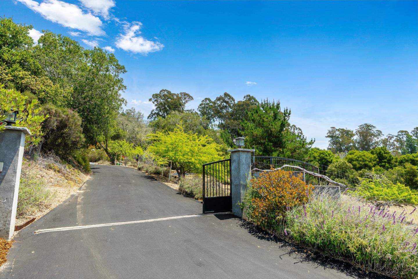 Detail Gallery Image 3 of 50 For 800 Ranchitos Del Sol, Aptos,  CA 95003 - 4 Beds | 2/1 Baths