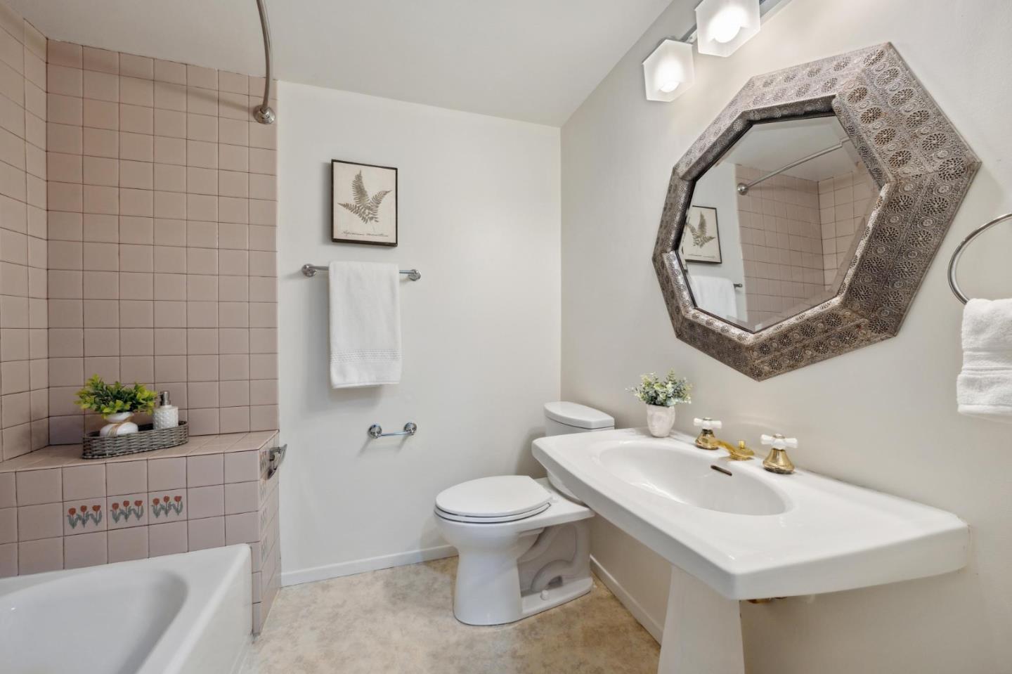 Detail Gallery Image 63 of 68 For 4393 Bridgeview Dr, Oakland,  CA 94602 - 4 Beds | 3/1 Baths