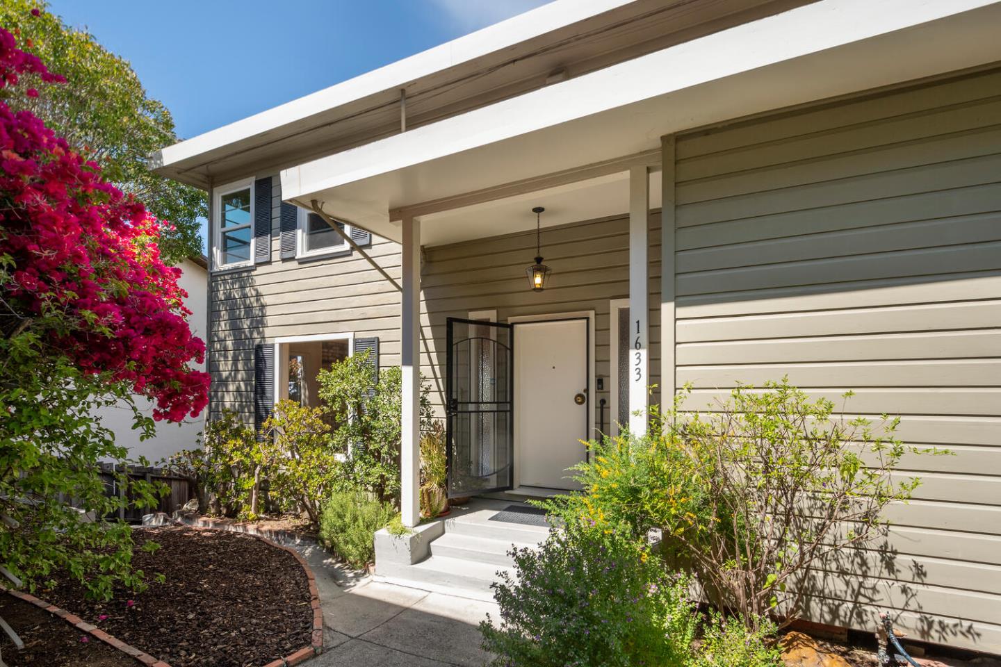 Detail Gallery Image 1 of 1 For 1633 Sunnyslope Ave, Belmont,  CA 94002 - 3 Beds | 2 Baths