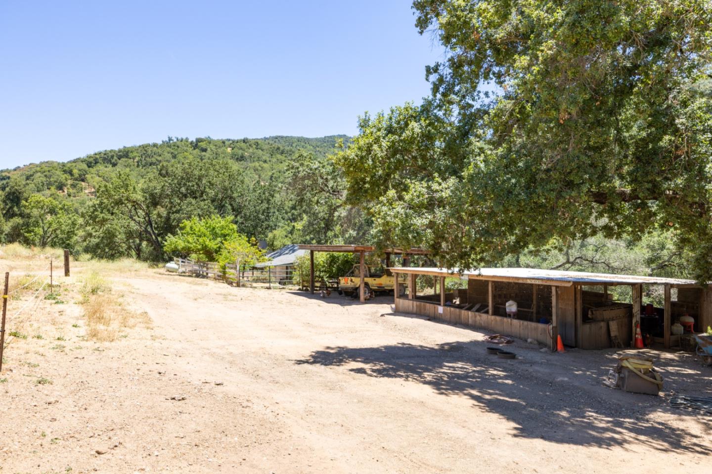 Detail Gallery Image 16 of 42 For 20215 Cachagua Rd, Carmel Valley,  CA 93924 - 3 Beds | 2 Baths