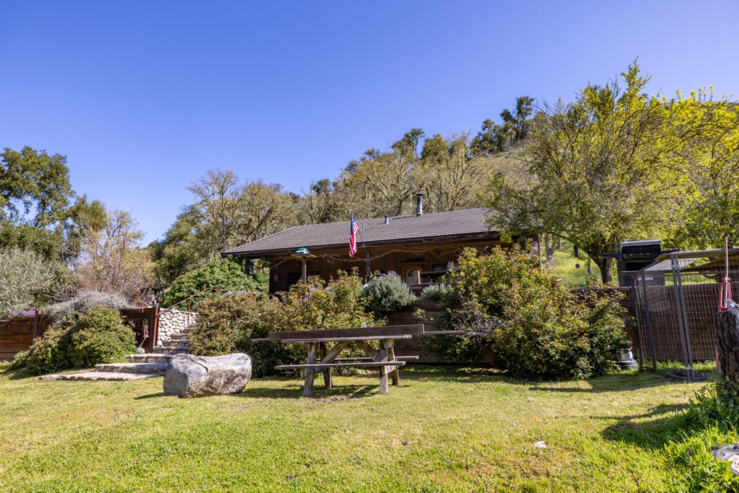 Detail Gallery Image 3 of 42 For 20215 Cachagua Rd, Carmel Valley,  CA 93924 - 3 Beds | 2 Baths