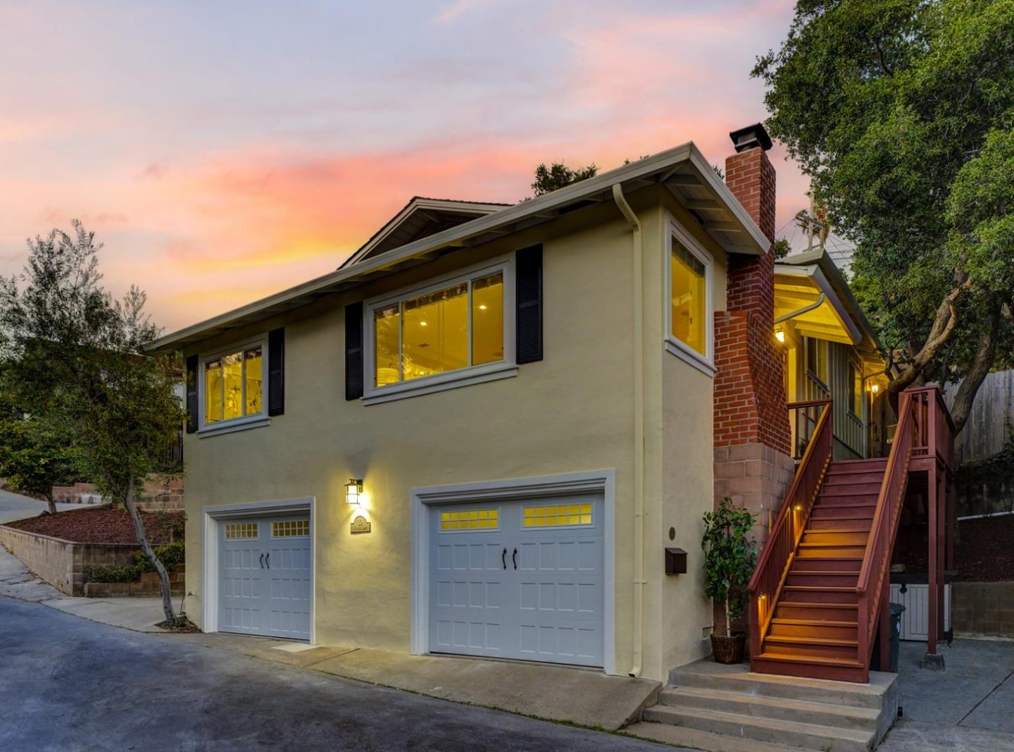 Detail Gallery Image 1 of 1 For 30 Cottage Ln, San Carlos,  CA 94070 - 4 Beds | 2 Baths