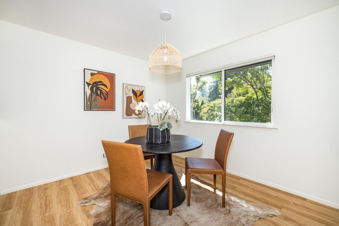 Detail Gallery Image 3 of 14 For 615 Forest Ave, Palo Alto,  CA 94301 - 2 Beds | 2 Baths