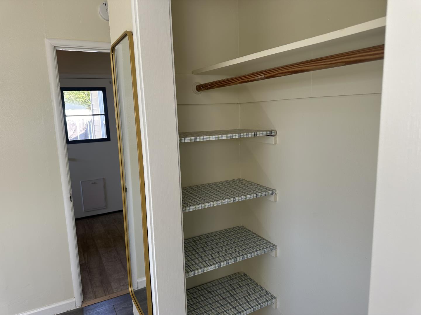 Detail Gallery Image 42 of 46 For 314 Del Robles Ave, Monterey,  CA 93940 - 3 Beds | 2 Baths