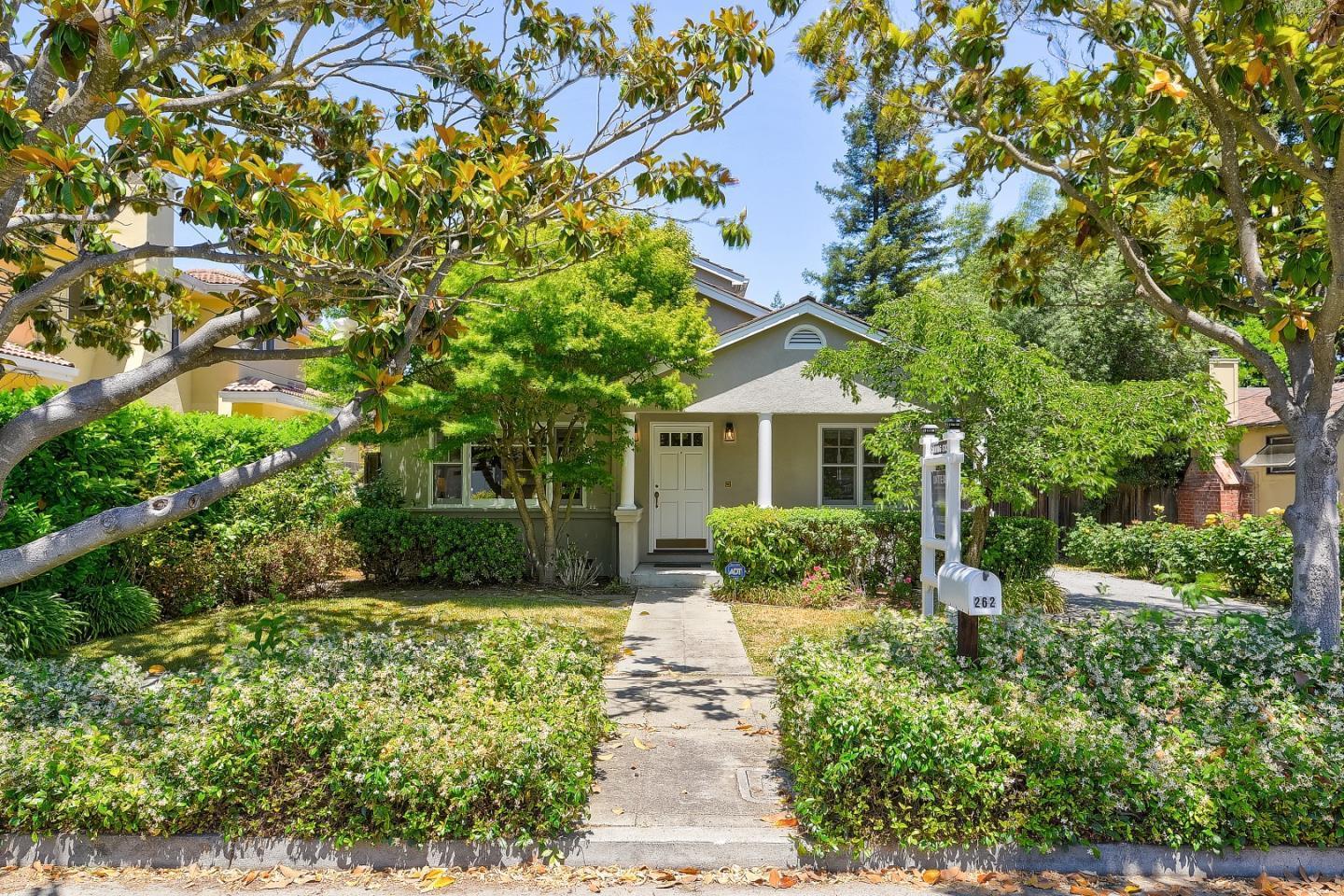 Detail Gallery Image 1 of 1 For 262 Princeton Rd, Menlo Park,  CA 94025 - 2 Beds | 2 Baths