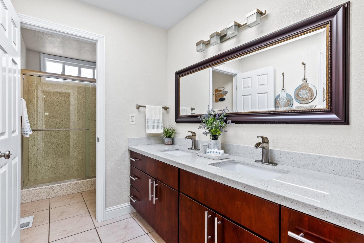 Detail Gallery Image 8 of 26 For 179 Casa Linda Ln, Aptos,  CA 95003 - 3 Beds | 2 Baths