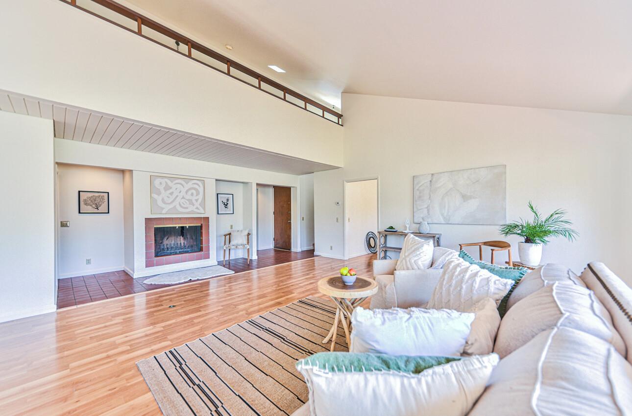 Detail Gallery Image 10 of 40 For 26122 Carmel Knolls Dr, Carmel,  CA 93923 - 3 Beds | 2 Baths