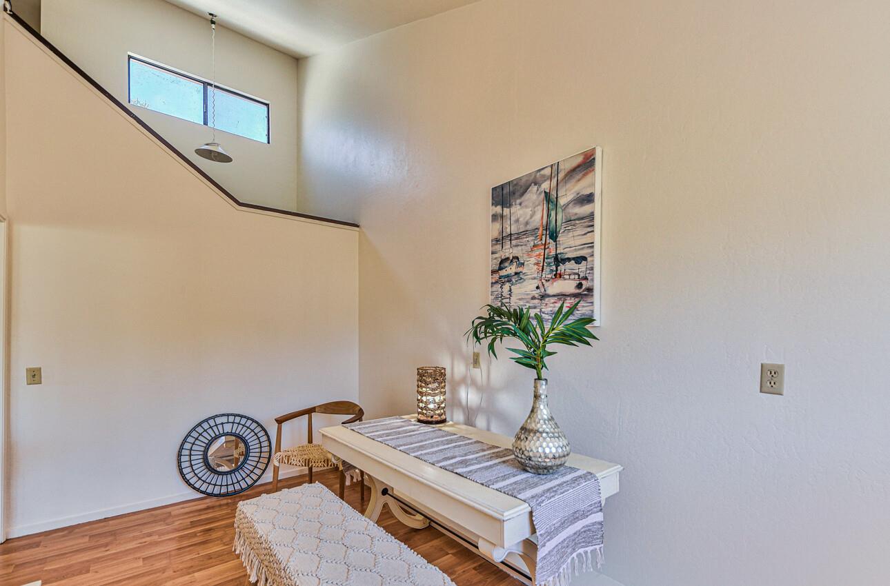 Detail Gallery Image 22 of 40 For 26122 Carmel Knolls Dr, Carmel,  CA 93923 - 3 Beds | 2 Baths