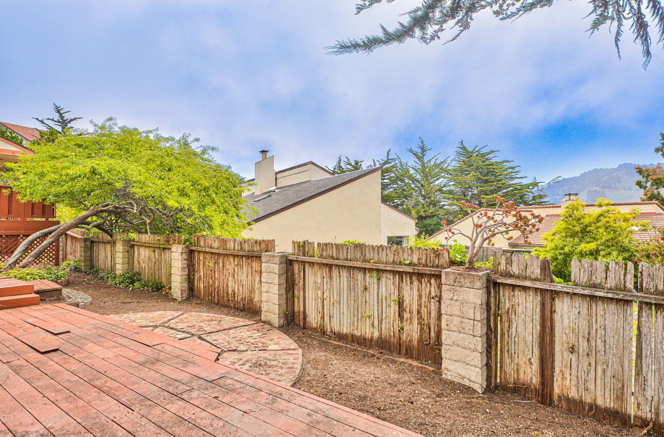 Detail Gallery Image 38 of 40 For 26122 Carmel Knolls Dr, Carmel,  CA 93923 - 3 Beds | 2 Baths