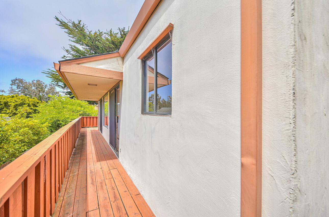 Detail Gallery Image 7 of 40 For 26122 Carmel Knolls Dr, Carmel,  CA 93923 - 3 Beds | 2 Baths