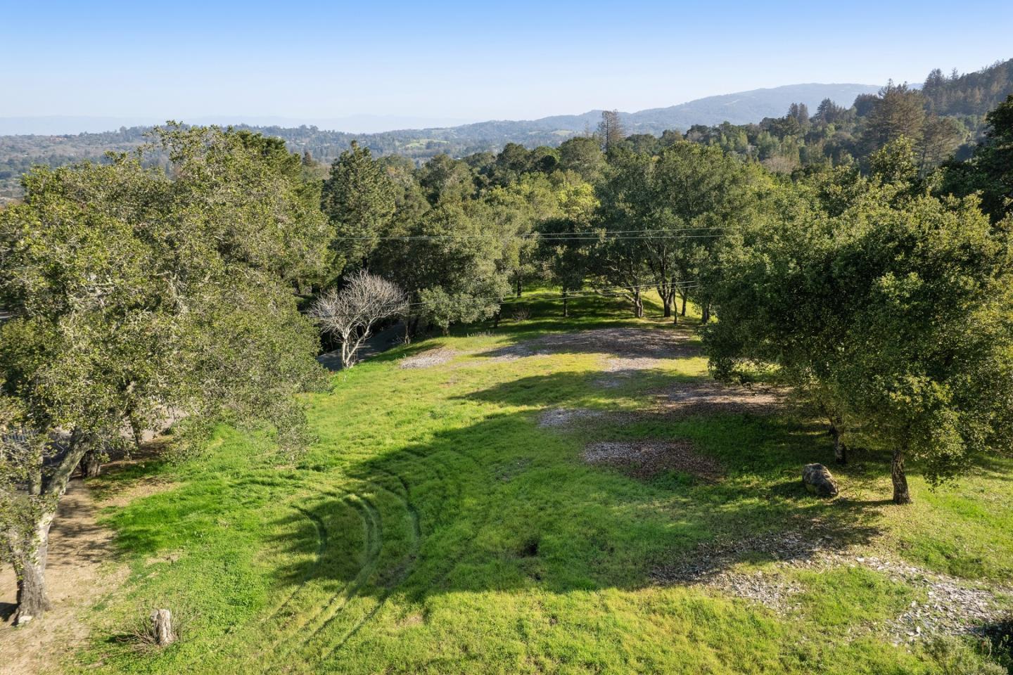 Detail Gallery Image 1 of 20 For 501 Wayside Rd, Portola Valley,  CA 94028 - – Beds | – Baths