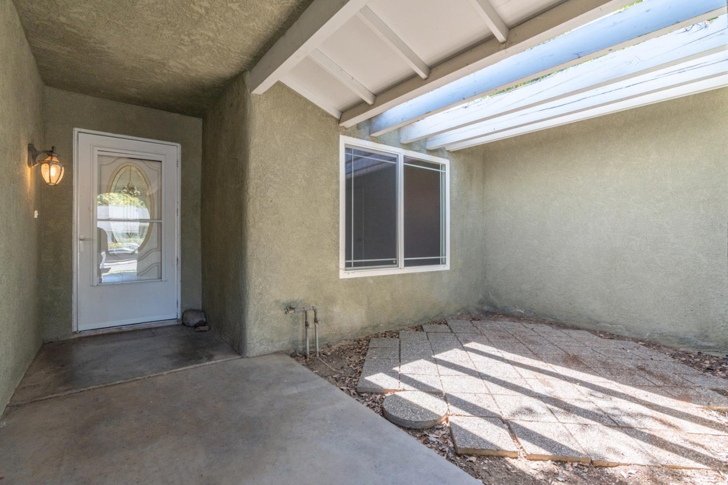 3370 Calaveras Ct, Merced, CA 95340 photo 2