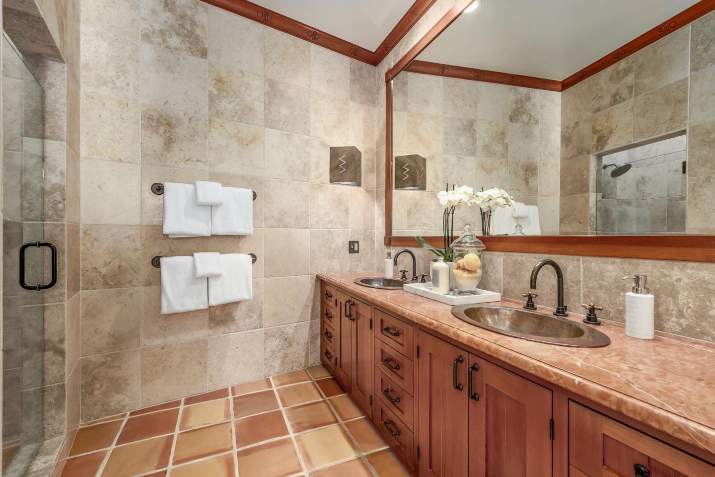 Detail Gallery Image 34 of 78 For 178 Pinon Dr, Portola Valley,  CA 94028 - 4 Beds | 4/1 Baths