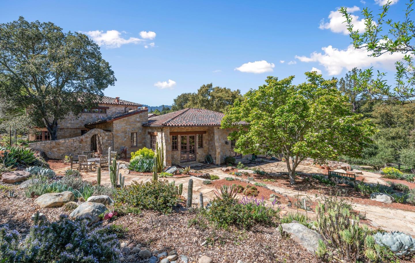 Detail Gallery Image 73 of 78 For 178 Pinon Dr, Portola Valley,  CA 94028 - 4 Beds | 4/1 Baths