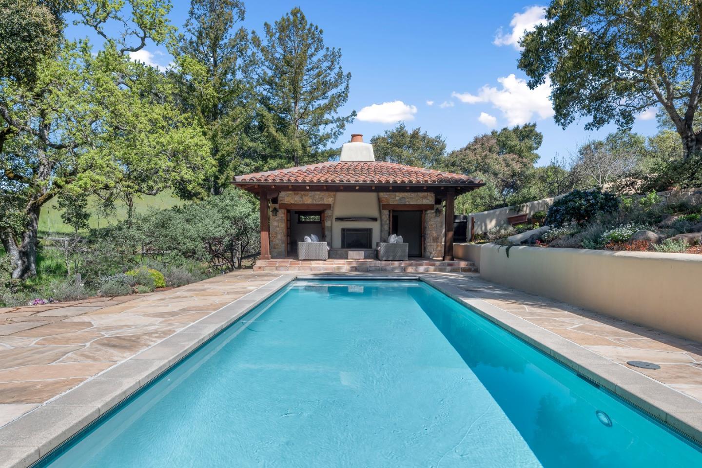 Detail Gallery Image 74 of 78 For 178 Pinon Dr, Portola Valley,  CA 94028 - 4 Beds | 4/1 Baths